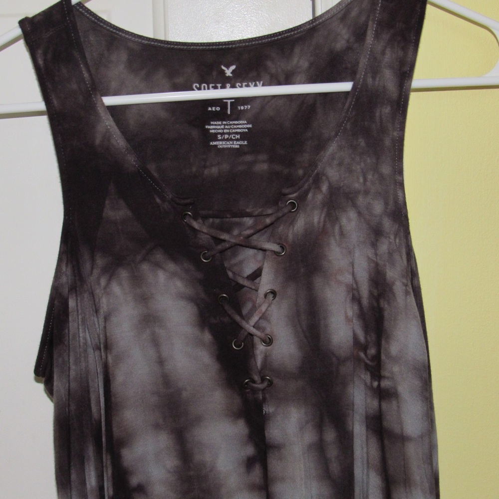 American Eagle Gray Tie Dye Cold Shoulder Top